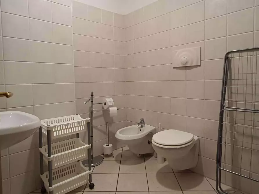 Immagine 13 di Camera in affitto  in Via Giuseppe Mazzini a Trento