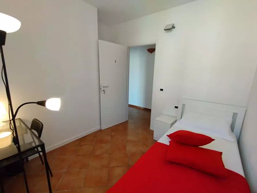 Immagine 7 di Camera in affitto  in Via Francesco Calzolari29 a Firenze