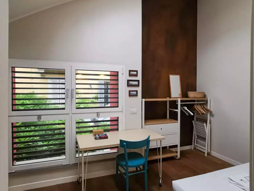 Immagine 10 di Appartamento in affitto  in Viale Piave11 a Milano