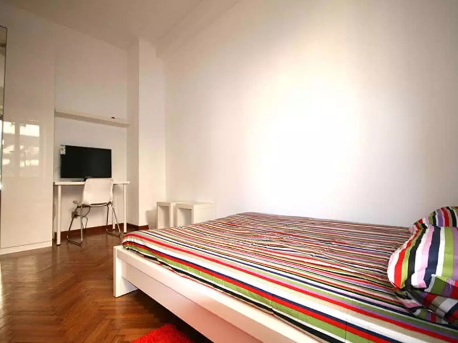 Immagine 4 di Camera in affitto  in Via Lecco22 a Milano