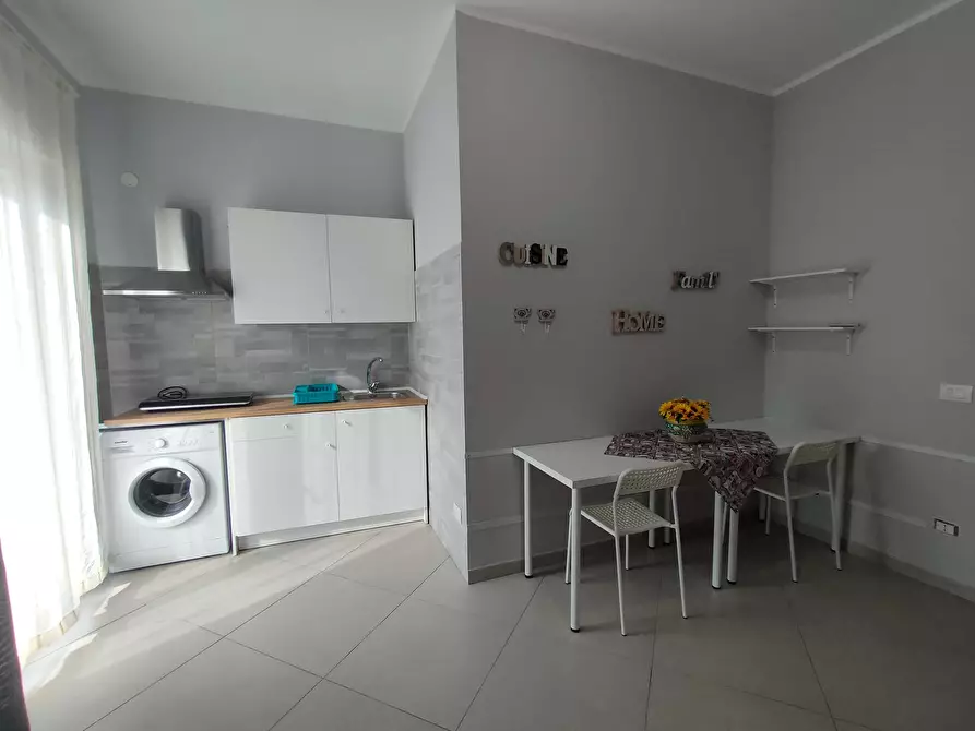 Immagine 3 di Appartamento in affitto  in Via Rosario Gregorio66 a Palermo