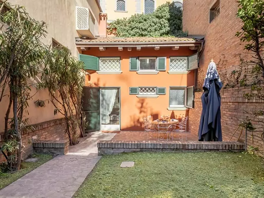 Immagine 15 di Appartamento in affitto  in Via Sant'Isaia25 a Bologna