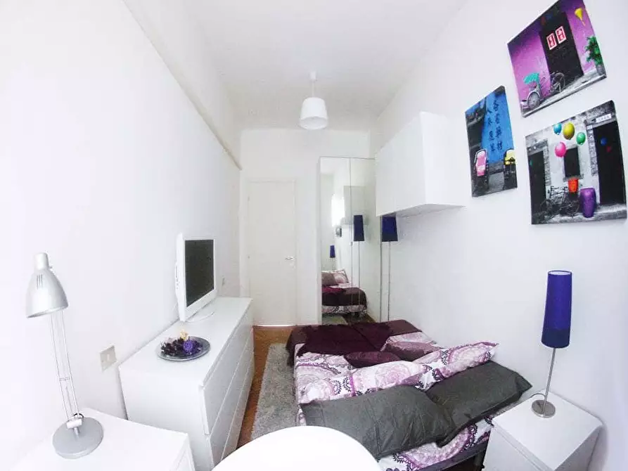 Immagine 2 di Camera in affitto  in Via Felice Casati31 a Milano