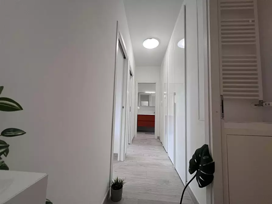 Immagine 23 di Camera in affitto  in Via Genova19 a Bologna