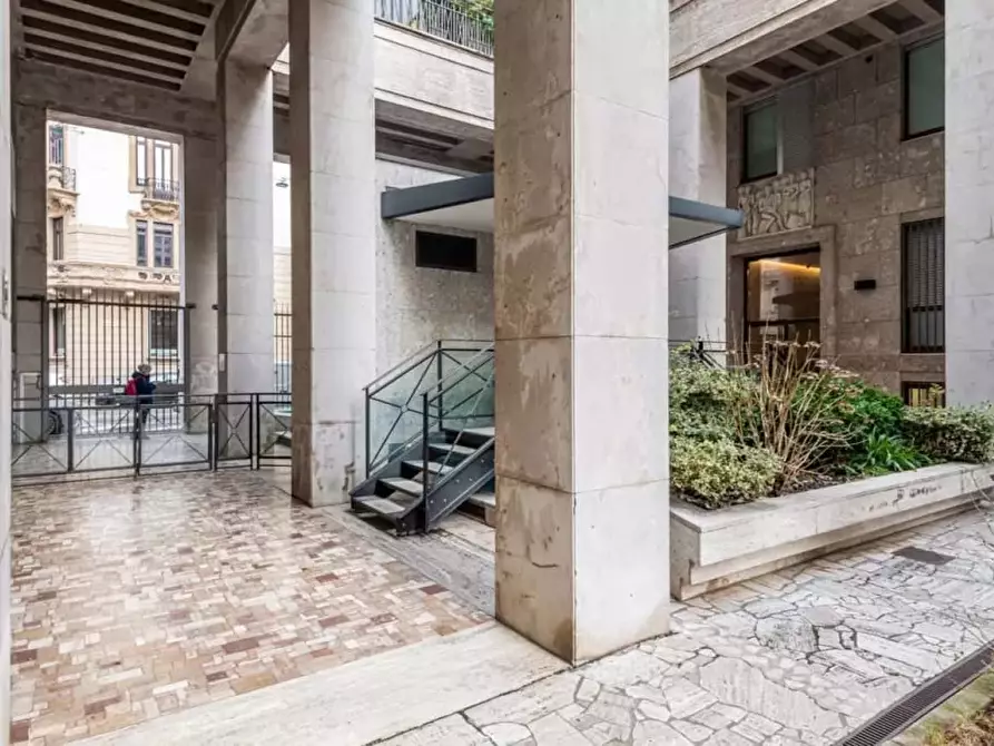Immagine 24 di Appartamento in affitto  in Corso Magenta83 a Milano