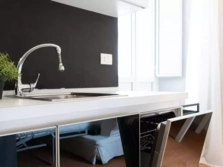 Immagine 9 di Appartamento in affitto  in Via Aurora31 a Roma