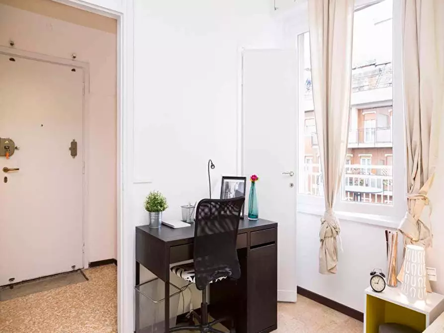 Immagine 3 di Camera in affitto  in Viale Carlo Espinasse12 a Milano