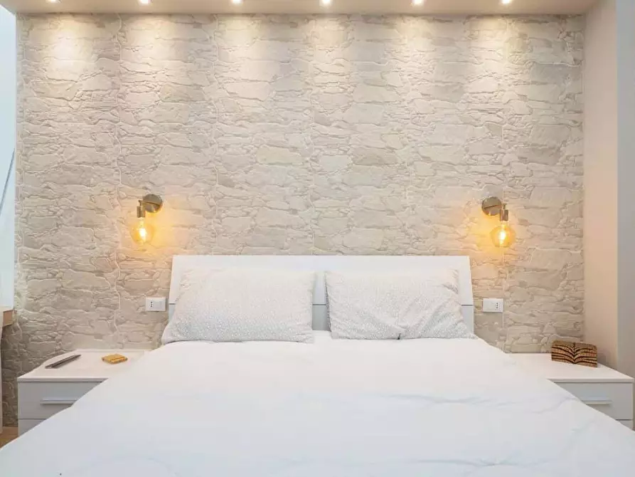 Immagine 16 di Appartamento in affitto  in Via Orti14 a Milano