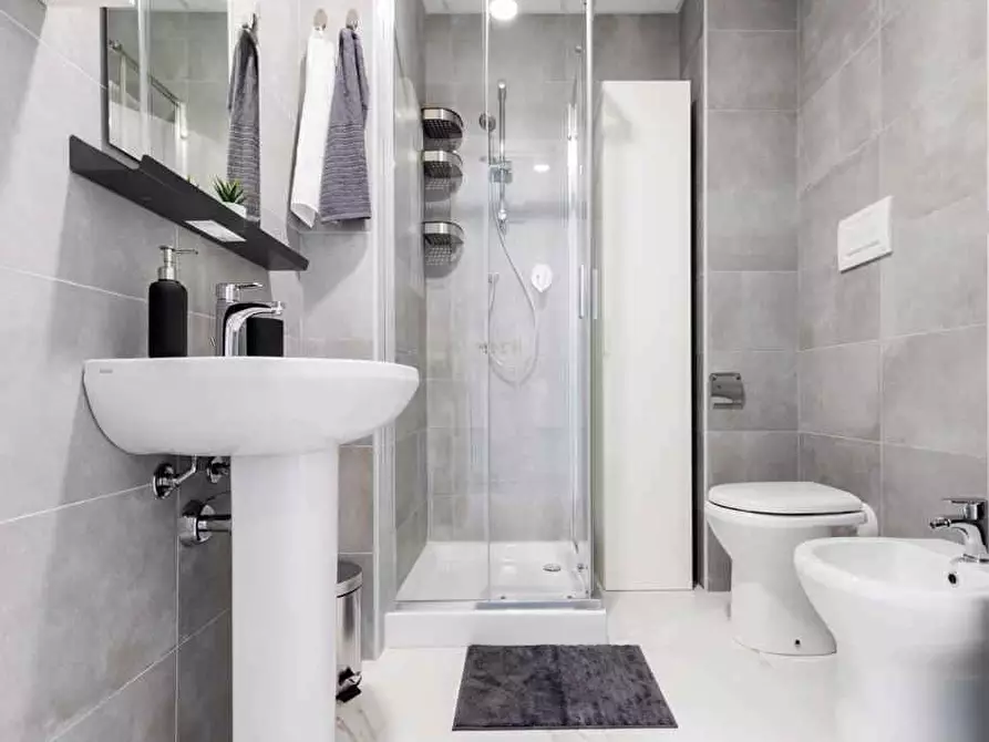 Immagine 15 di Camera in affitto  in Viale Bligny28 a Milano