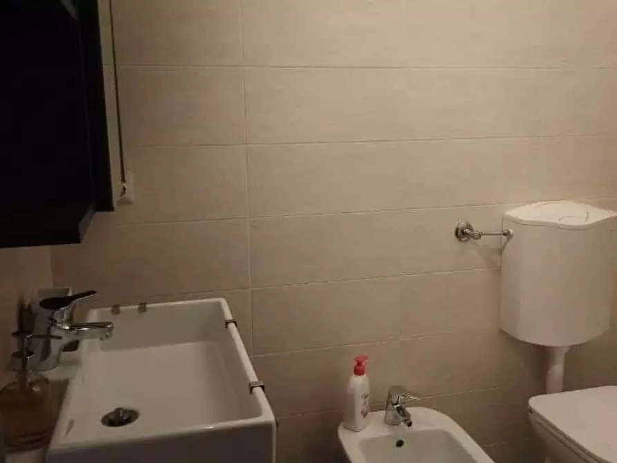 Immagine 3 di Camera in affitto  in Via Unità D'Italia34 a Novara
