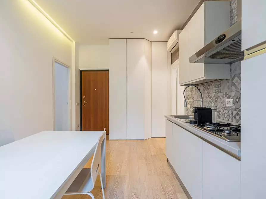 Immagine 5 di Appartamento in affitto  in Via Tiziano13 a Milano