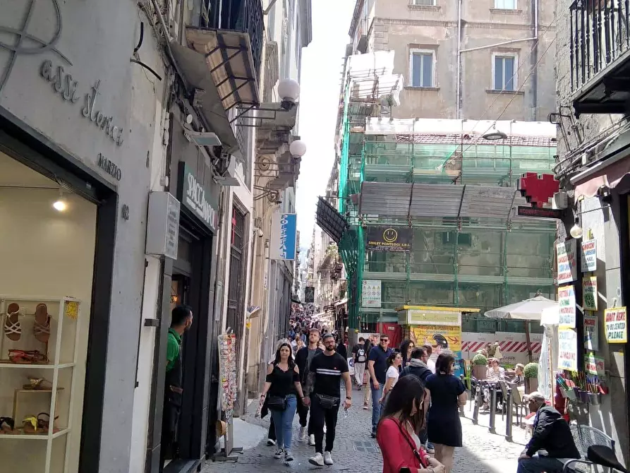 Immagine 27 di Appartamento in affitto  in Vico Paparelle Al Pendino5 a Napoli