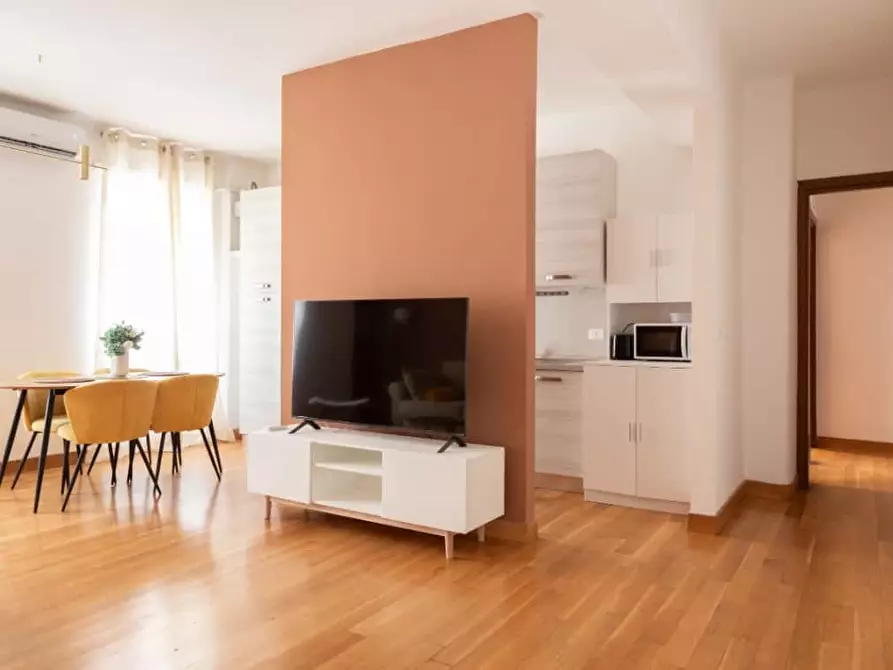 Immagine 24 di Appartamento in affitto  in Via Licia18 a Roma