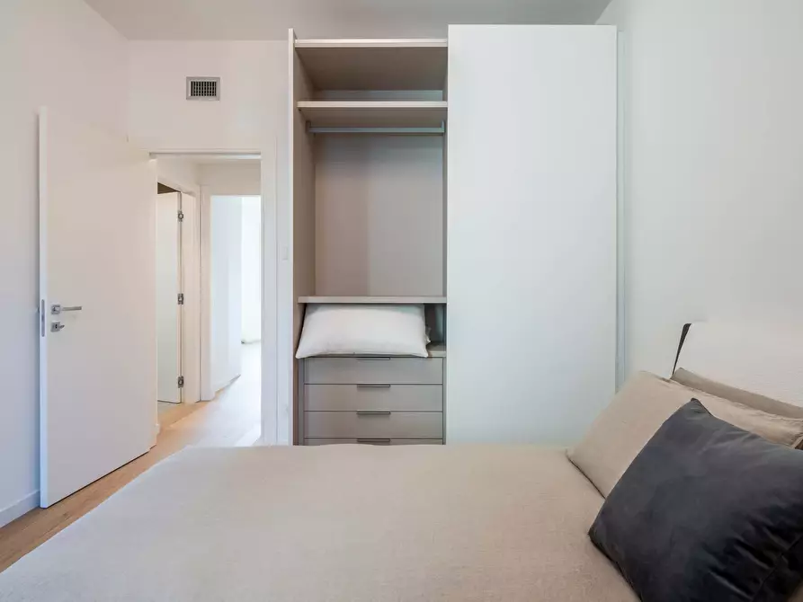 Immagine 32 di Appartamento in affitto  in Via Errico Petrella4 a Milano