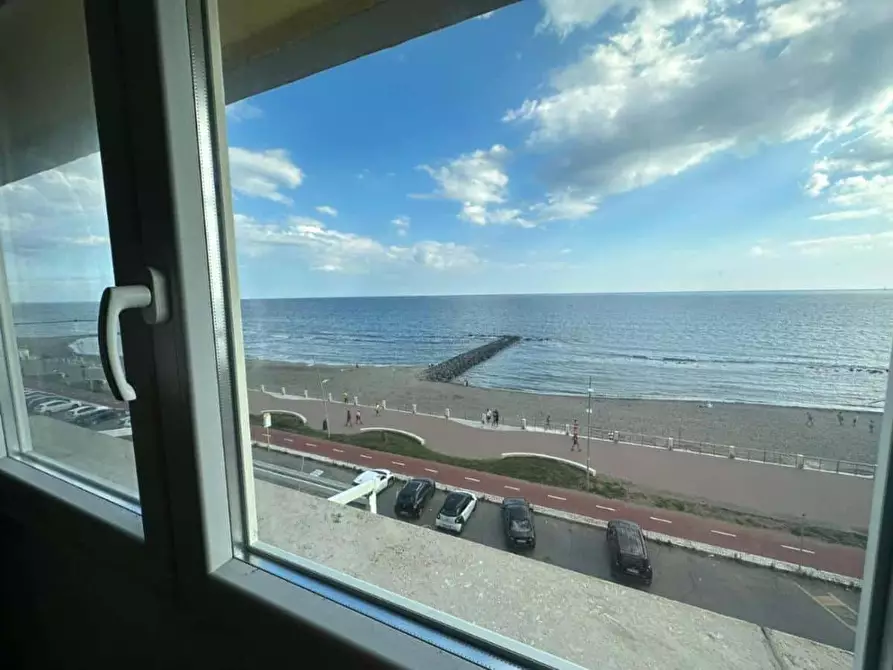 Immagine 6 di Appartamento in affitto  in Lungomare Duca degli Abruzzi28 a Roma