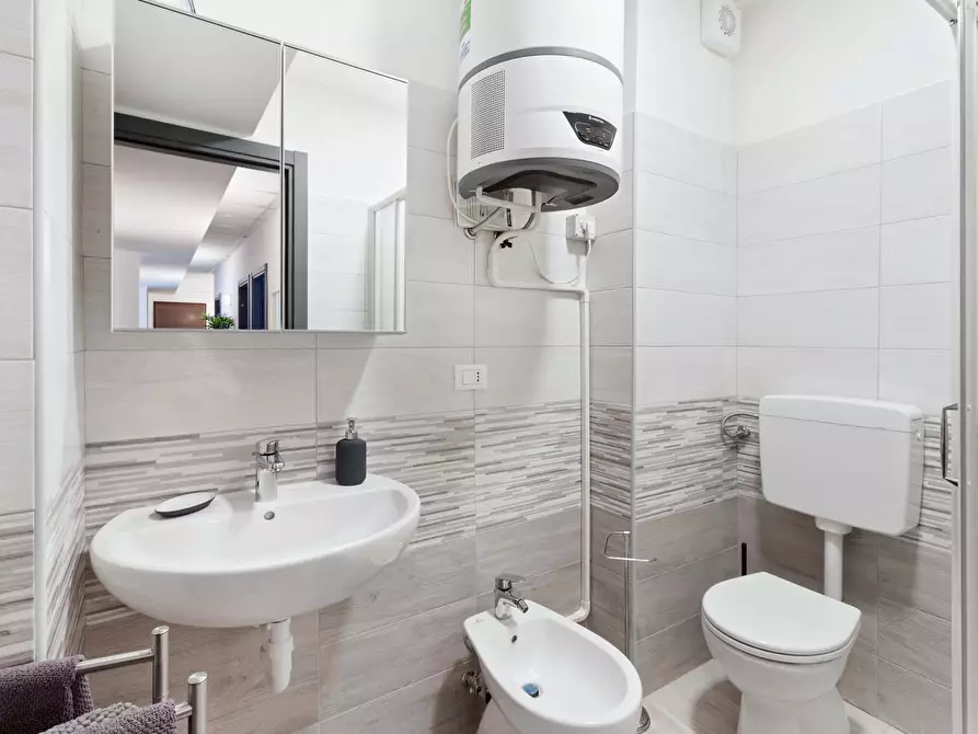 Immagine 10 di Camera in affitto  in Via Privata Deruta22 a Milano