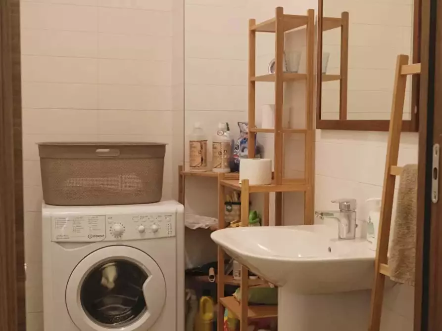 Immagine 34 di Appartamento in affitto  in Via Ampola9 a Milano