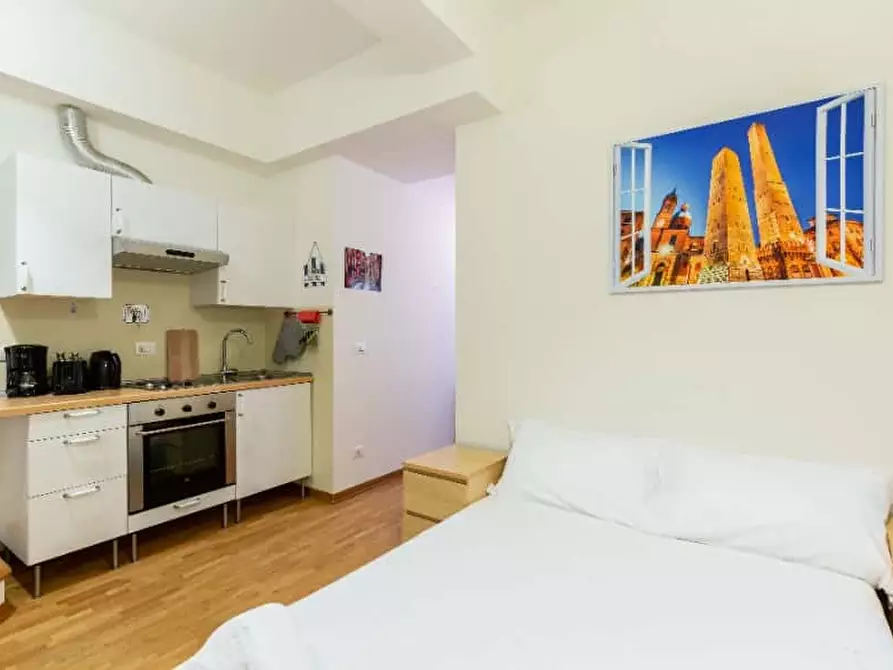 Immagine 4 di Appartamento in affitto  in Via Galliera64 a Bologna