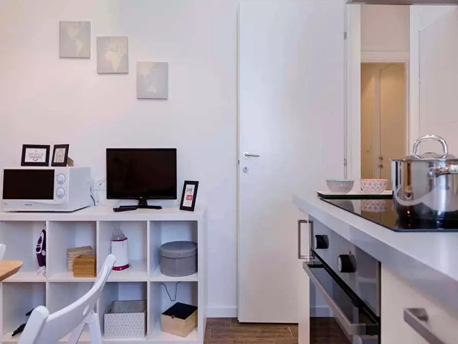 Immagine 25 di Camera in affitto  in Via Salvatore Barzilai9 a Milano