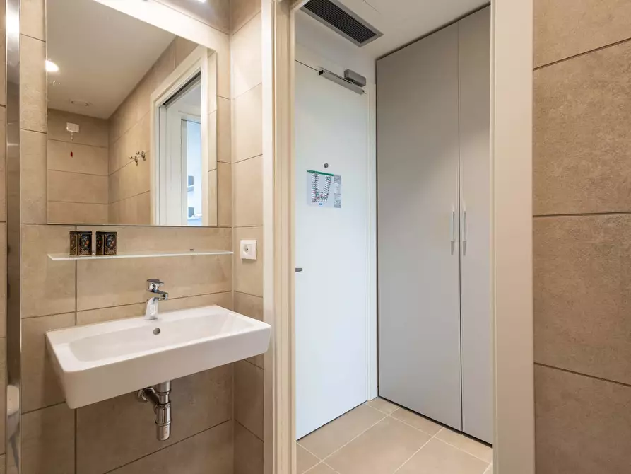 Immagine 4 di Appartamento in affitto  in Viale della Toscana10 a Firenze