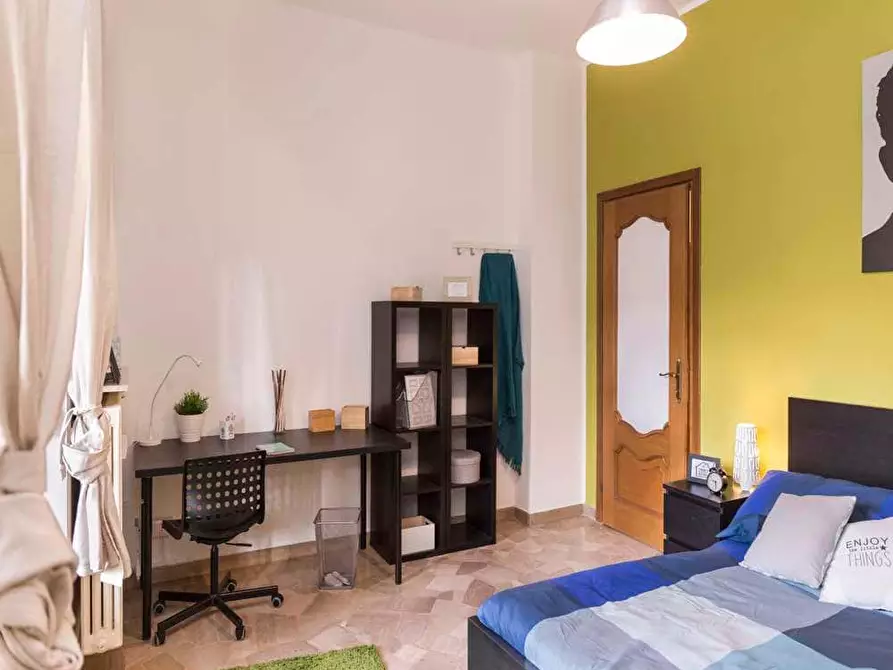 Immagine 2 di Camera in affitto  in Via Vincenzo Rabolini9 a Milano