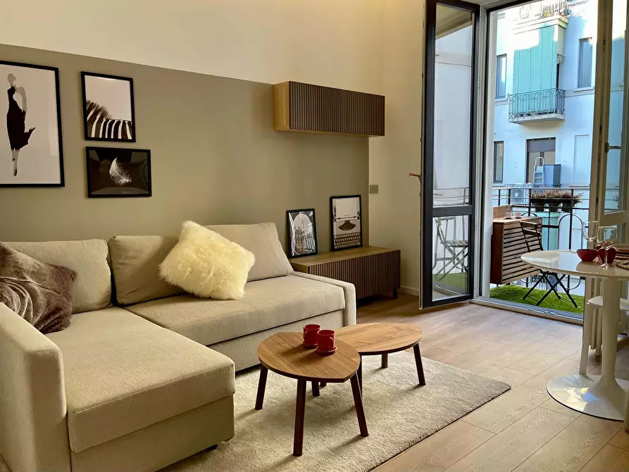 Immagine 1 di Appartamento in affitto  in Corso Vercelli7 a Milano