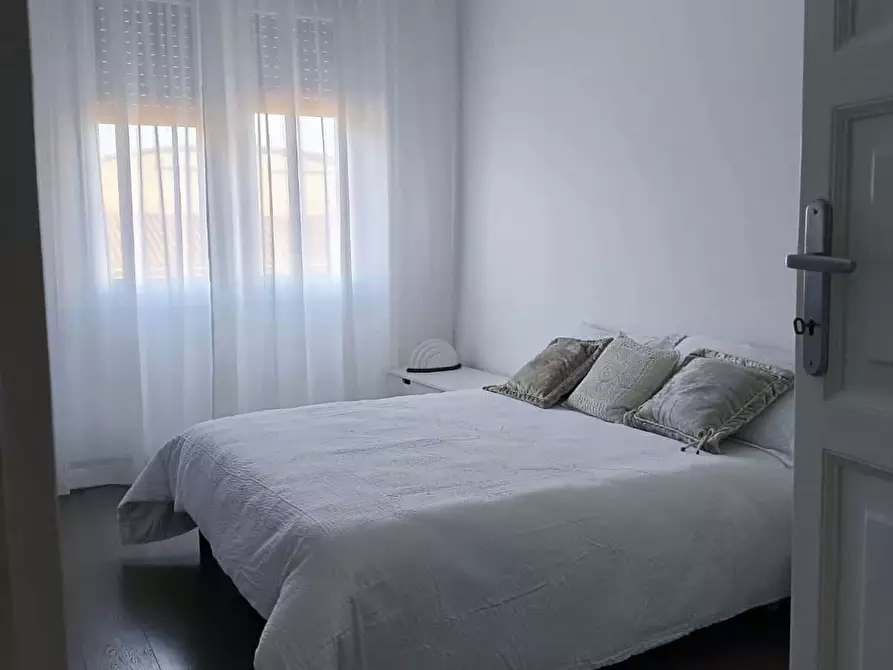 Immagine 45 di Appartamento in affitto  in Via Irnerio9 a Bologna