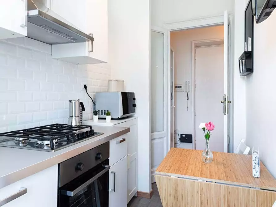 Immagine 10 di Camera in affitto  in Via Francesco Petrarca2 a Milano