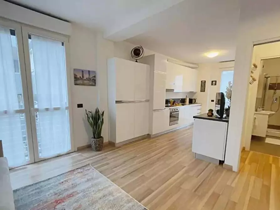 Immagine 5 di Appartamento in affitto  in Via Giuseppe Candiani a Milano
