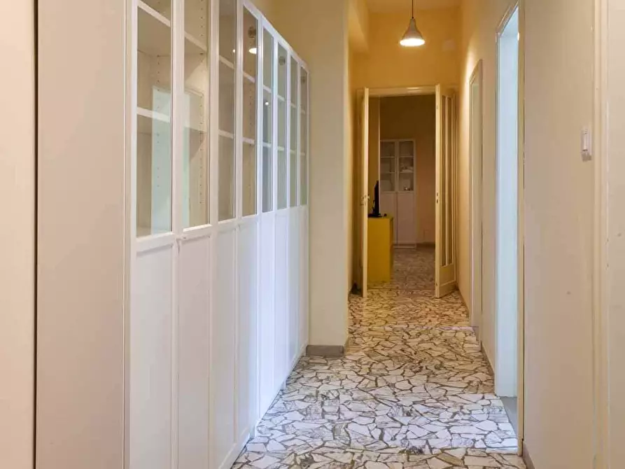 Immagine 7 di Camera in affitto  in Via Belmeloro3 a Bologna