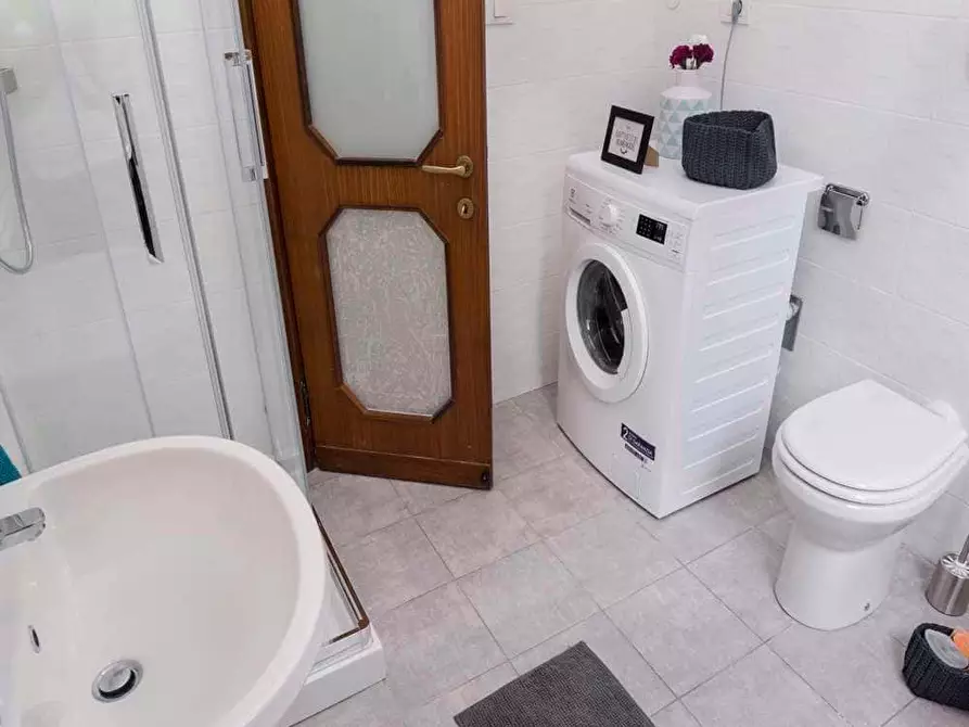 Immagine 34 di Camera in affitto  in Viale Giovanni Vicini20 a Bologna