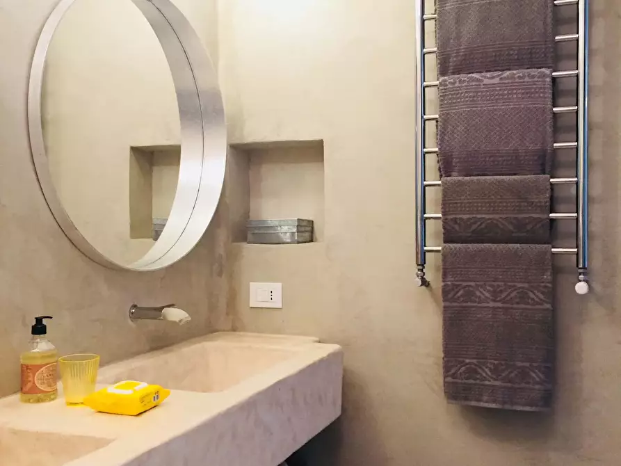 Immagine 14 di Appartamento in affitto  in Via Gaspare Rosales3 a Milano