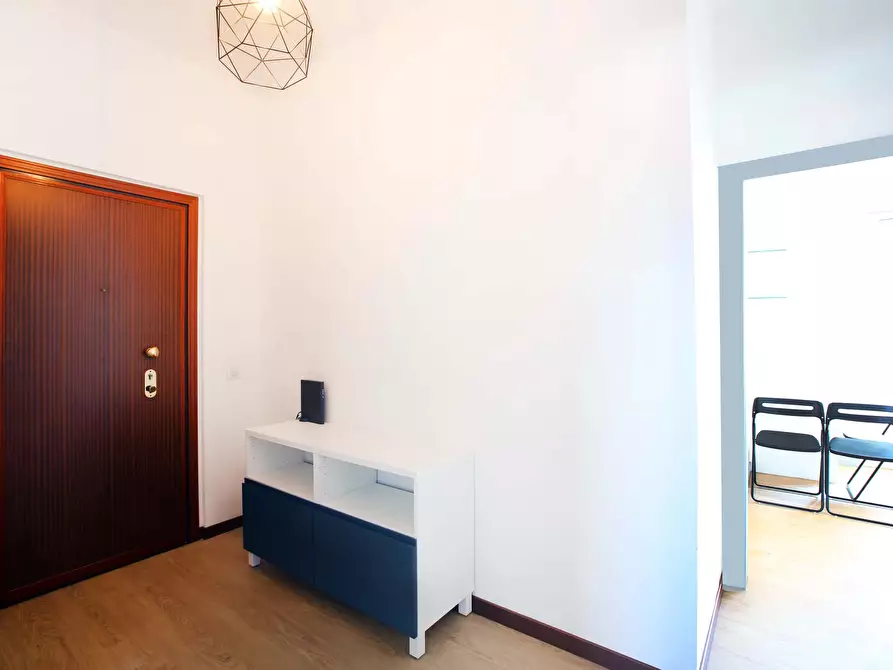 Immagine 13 di Camera in affitto  in Via Benjamin Constant2 a Milano