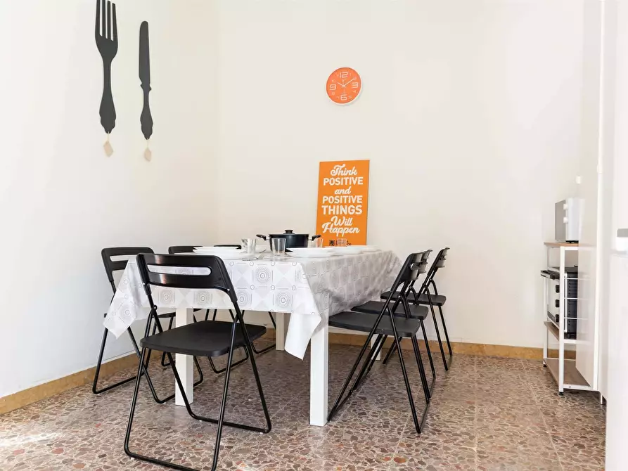 Immagine 6 di Camera in affitto  in Via Tiziano62 a Cagliari