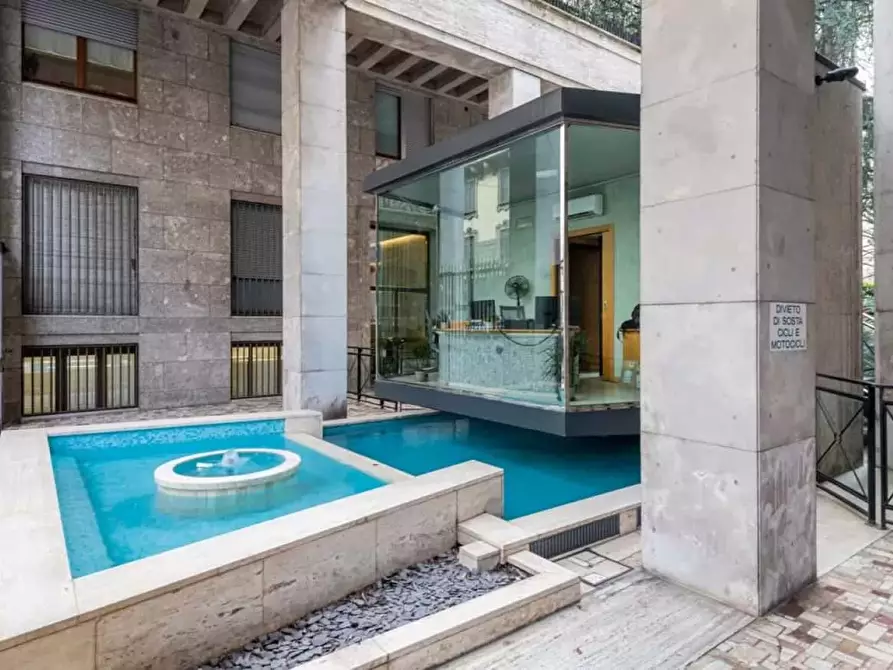 Immagine 34 di Appartamento in affitto  in Corso Magenta83 a Milano