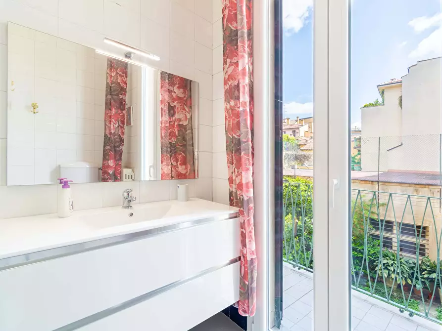 Immagine 25 di Appartamento in affitto  in Via San Carlo17 a Bologna