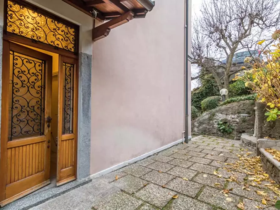 Immagine 30 di Appartamento in affitto  in Via Vittorio Emanuele II a Cernobbio