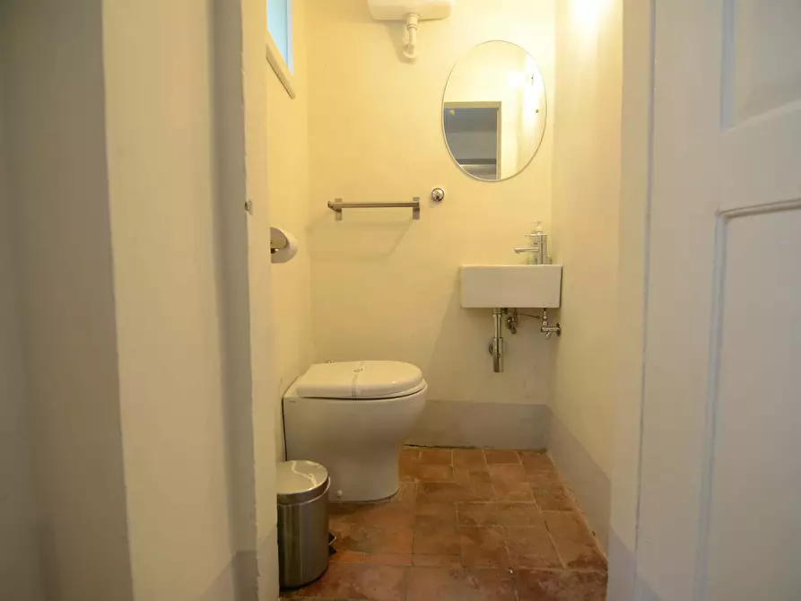 Immagine 16 di Appartamento in affitto  in Via dello Sprone a Firenze