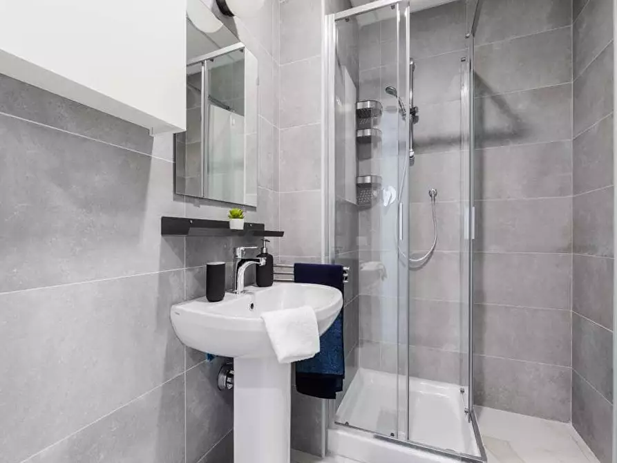 Immagine 10 di Camera in affitto  in Viale Bligny28 a Milano