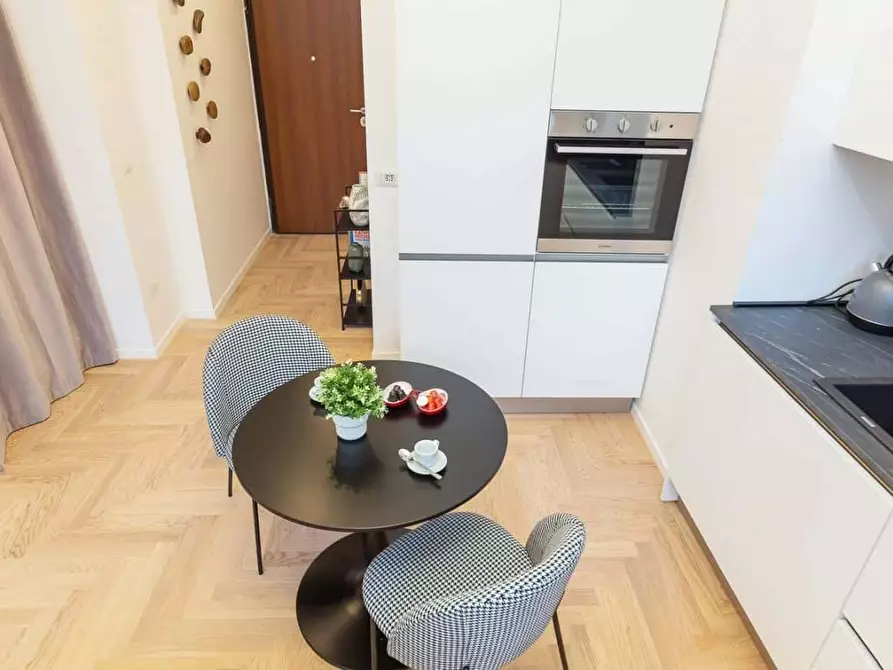 Immagine 12 di Appartamento in affitto  in Via Val Strona6 a Milano