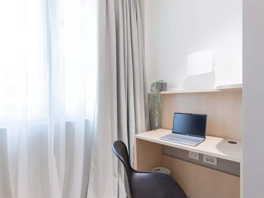 Immagine 14 di Camera in affitto  in Via Lepontina4 a Milano