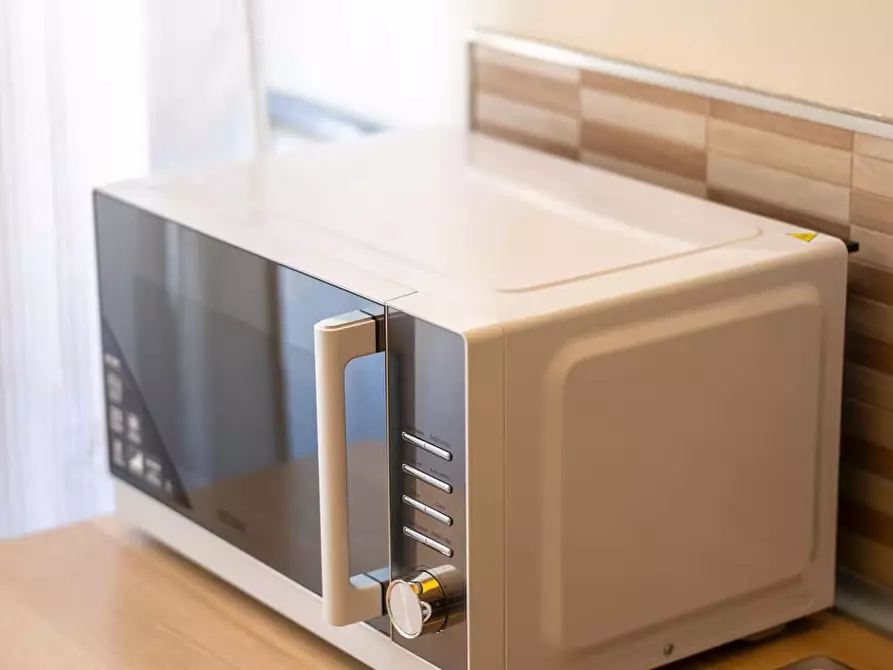 Immagine 28 di Appartamento in affitto  in Via degli Equi a Roma