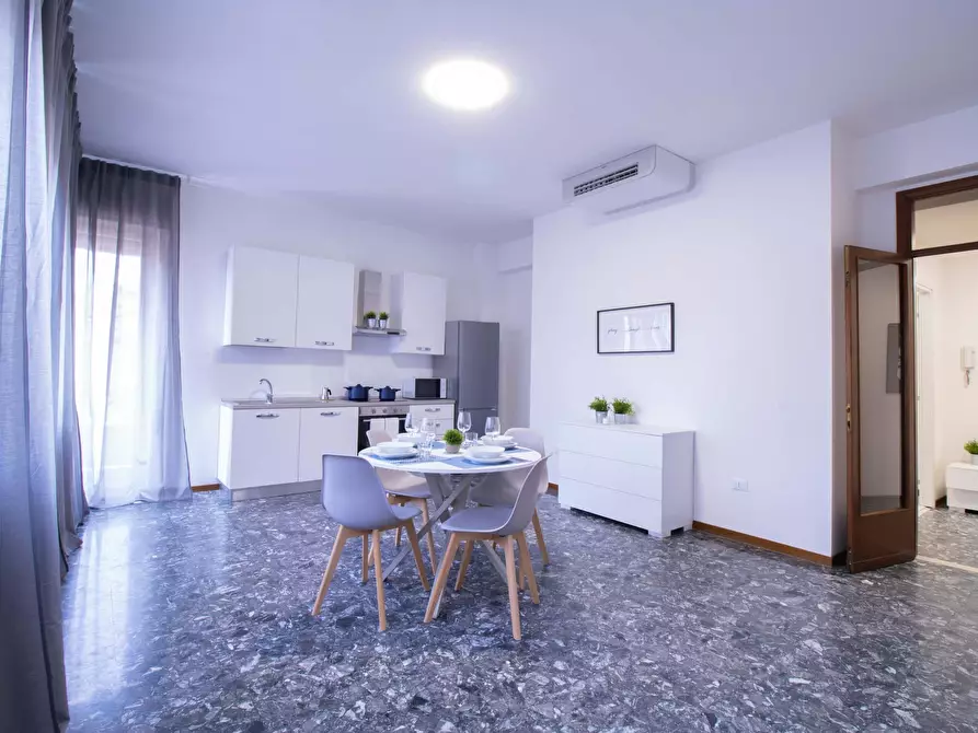 Immagine 8 di Camera in affitto  in Via Fiumicello a Verona