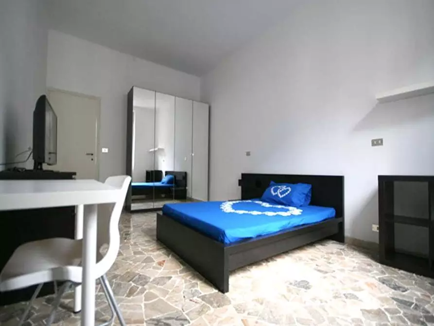 Immagine 1 di Camera in affitto  in Via Nicolò Paganini3 a Milano