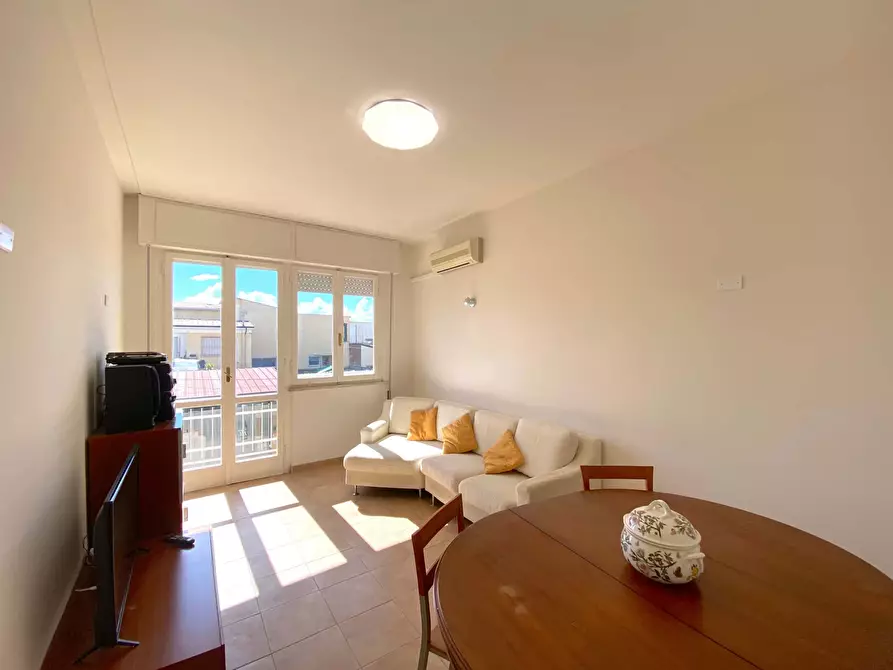 Immagine 2 di Appartamento in affitto  in Via Giulio Cesare82 a Viareggio