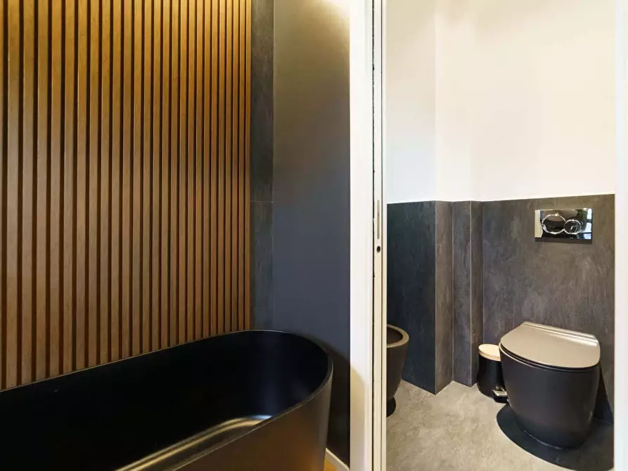 Immagine 54 di Appartamento in affitto  in Viale Francesco Restelli3 a Milano
