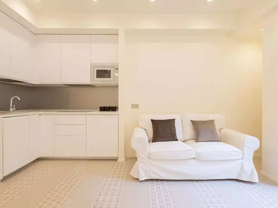 Immagine 28 di Appartamento in affitto  in Via Giovanni da Procida7 a Milano