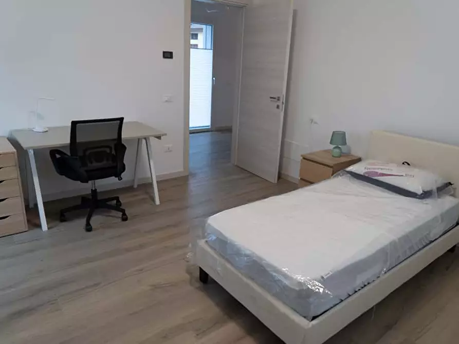 Immagine 2 di Camera in affitto  in Via Vecchia66 a Padova