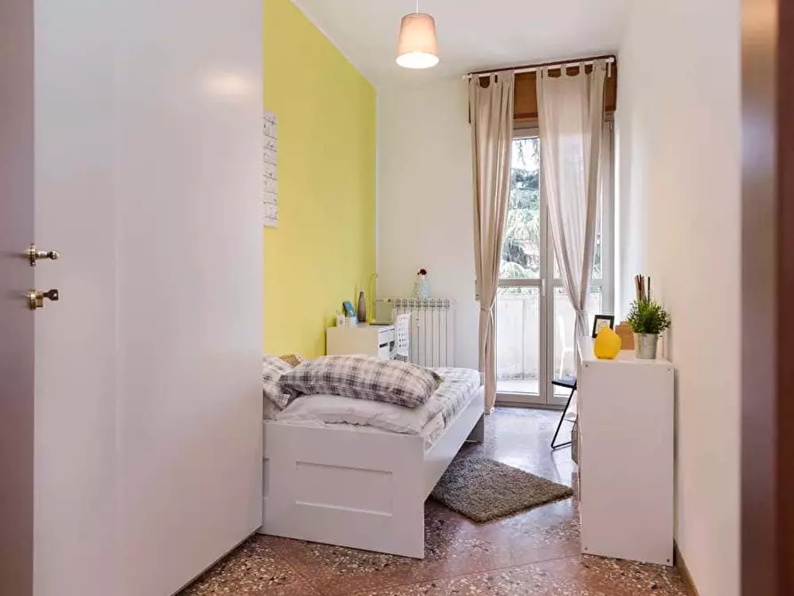 Immagine 7 di Camera in affitto  in Viale Giovanni Vicini20 a Bologna