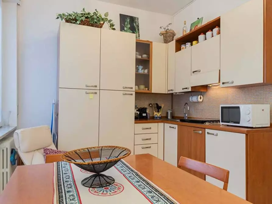 Immagine 2 di Appartamento in affitto  in Via Mac Mahon45 a Milano